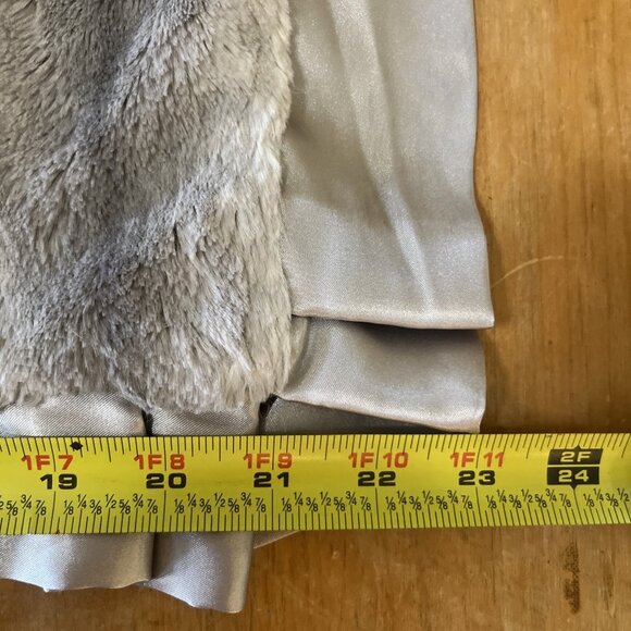 Little Yellow Chick Baby Infant Blanket Gray Faux Fur Satin Ruffle 22x22inch - Picture 5 of 10